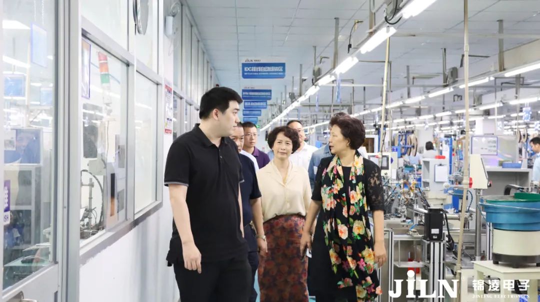 深圳市宝安区人大常委会副主任刘红瑛率队莅临锦凌电子考察调研