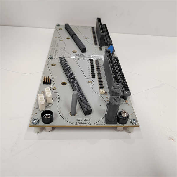 Honeywell   CC-PUIO31