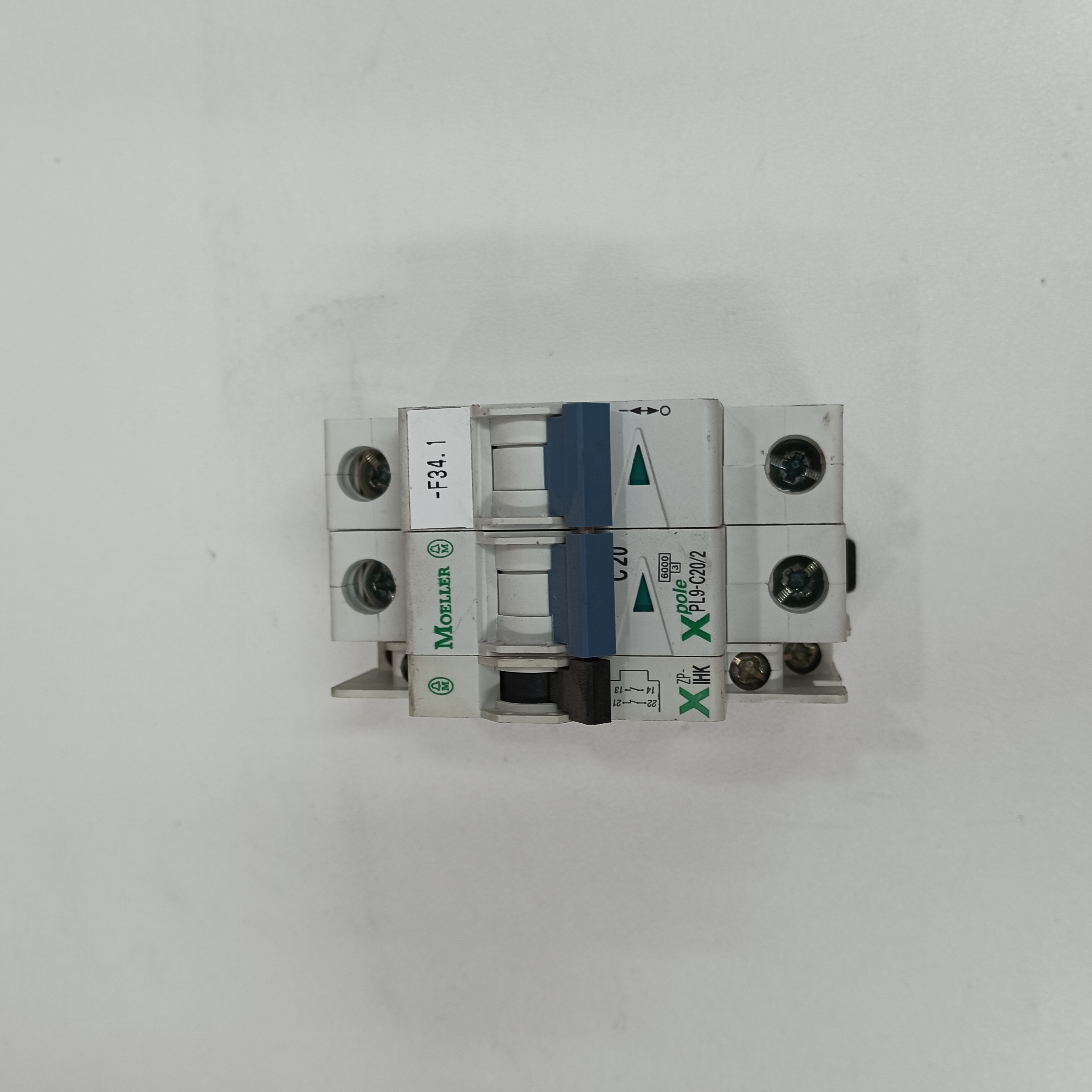 EATON        PL9-C20-2